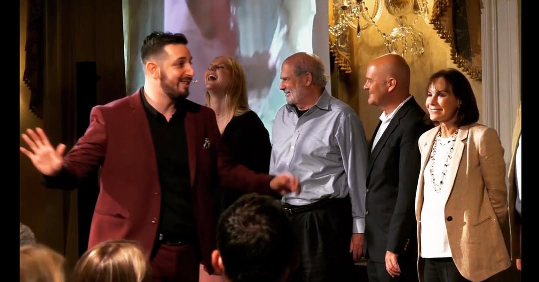 Daniel Nicholas stage show with audience volunteers